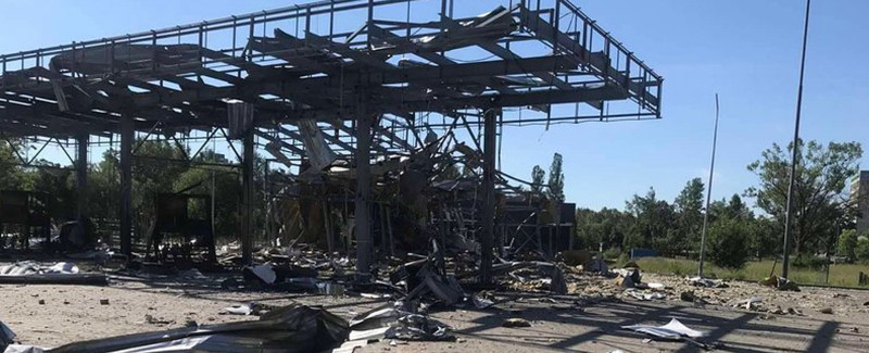 російські окупанти захопили та знищили 11 автозаправок у Херсонській області
