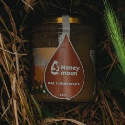 Херсонські бджолярі купують мед з інших пасік для виготовлення продукції