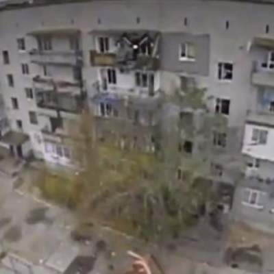 Бійці ЗСУ зруйнували «гніздо» операторів дронів ЗС РФ у 5-поверхівці на Херсонщині
