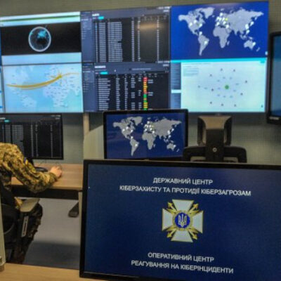 Кіберфахівці СБУ «відключають» ворожі комплекси спостереження та засоби РЕБ на фронті