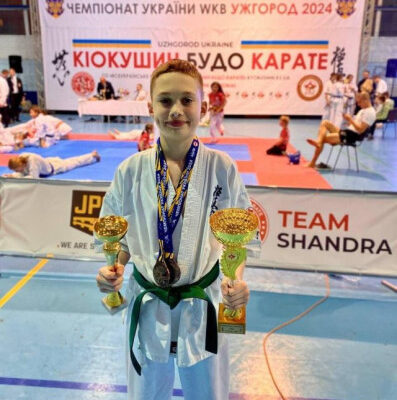 Юний херсонець здобув дві медалі на чемпіонаті країни з карате