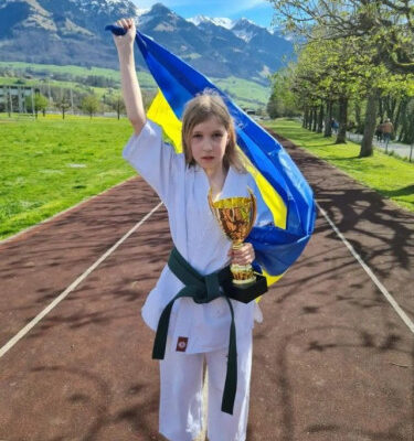 Школярка з Херсона перемогла на міжнародних змаганнях в Швейцарії
