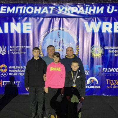 Юні борці з Херсонщини взяли участь у Чемпіонаті України