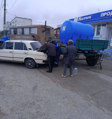 Воду в окупований Таврійськ привозять за півтори тисячі кілометрів!