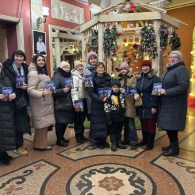 Юні переселенці з Херсонщини стали гостями Одеського театру юного глядача