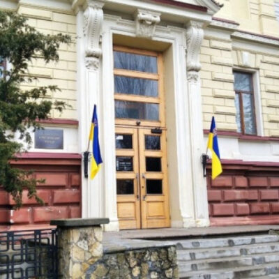 Росіяни викрали 23 тисячі артефактів з херсонського краєзнавчого музею