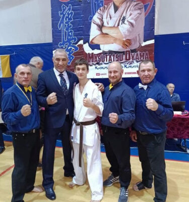Юні херсонські каратисти здобули перемоги на Всеукраїнських змаганнях з кіокушин БуДо карате в Одесі.